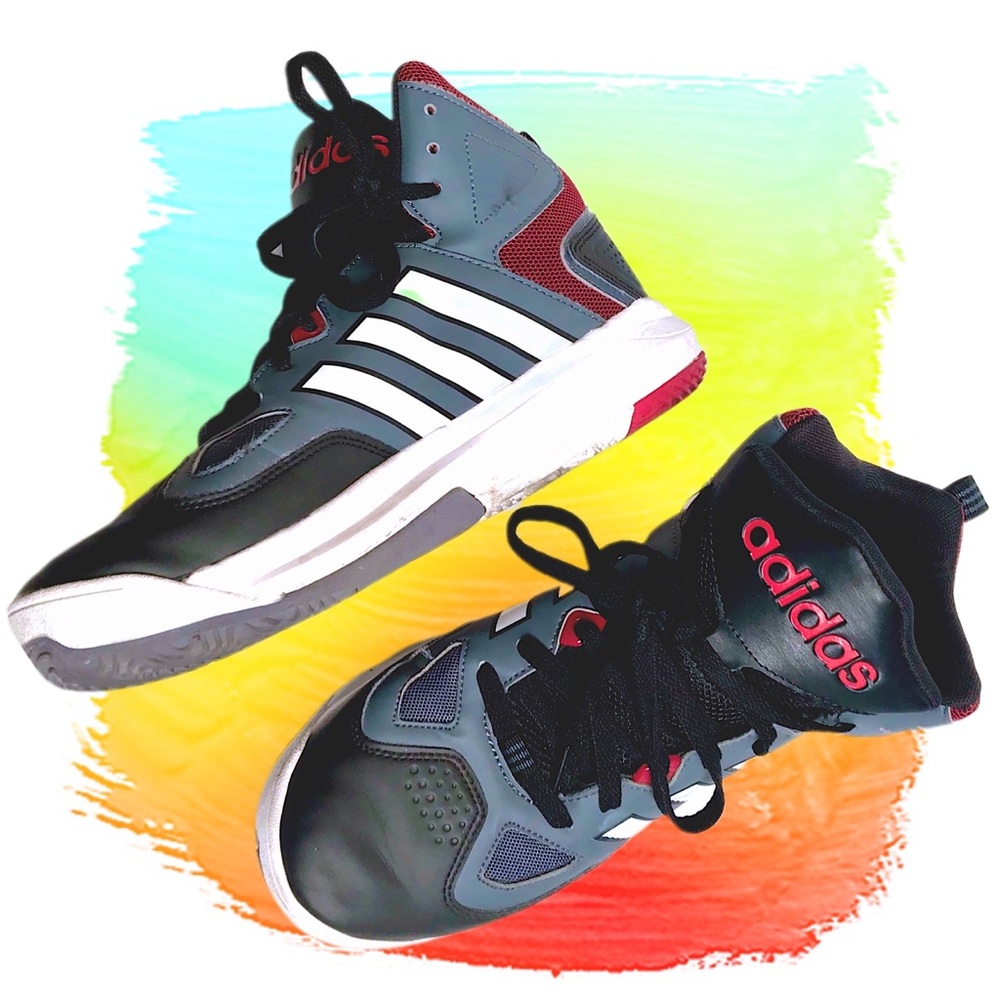 ADIDAS Men’s 7.5 High Top Basketball Sneaker